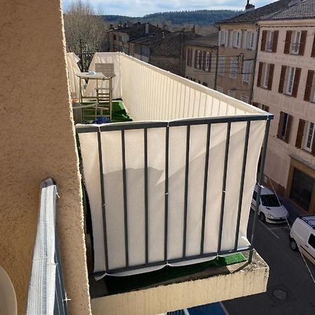 Appartement Salernes Centre Ville Exteriör bild